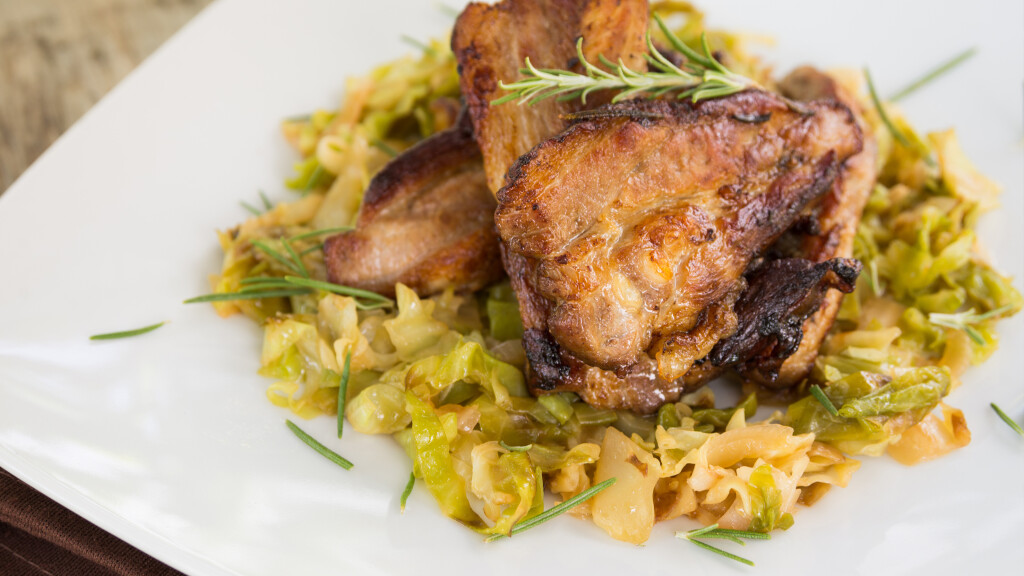 Braciole di maiale con verza - Braciole-di-maiale-con-verza
