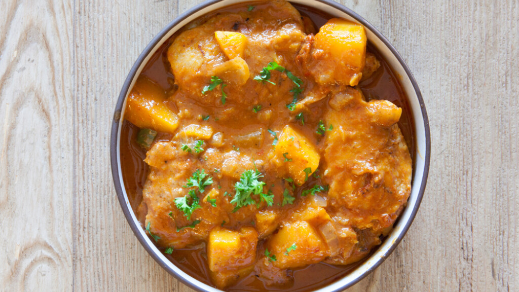 Cosce di pollo in umido con patate - Cosce-di-pollo-in-umido-con-patate