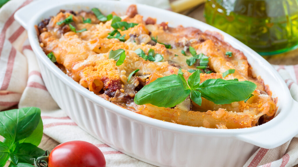 Ziti al ragù bolognese ripassati al forno - ziti-pasta-ragu-bolognese-ripassati-al-forno