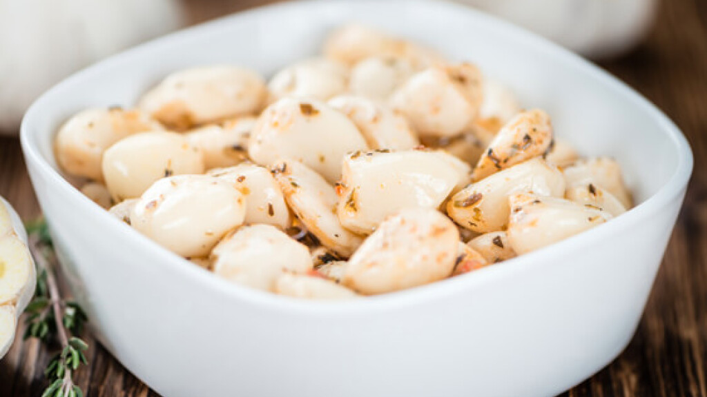 Aglio marinato - aglio-ricetta