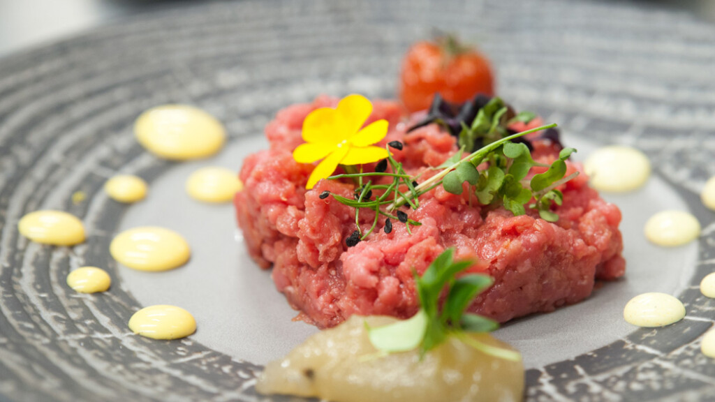 Battuta Piemontese S&D con crema inglese - Battuta Piemontese con crema inglese