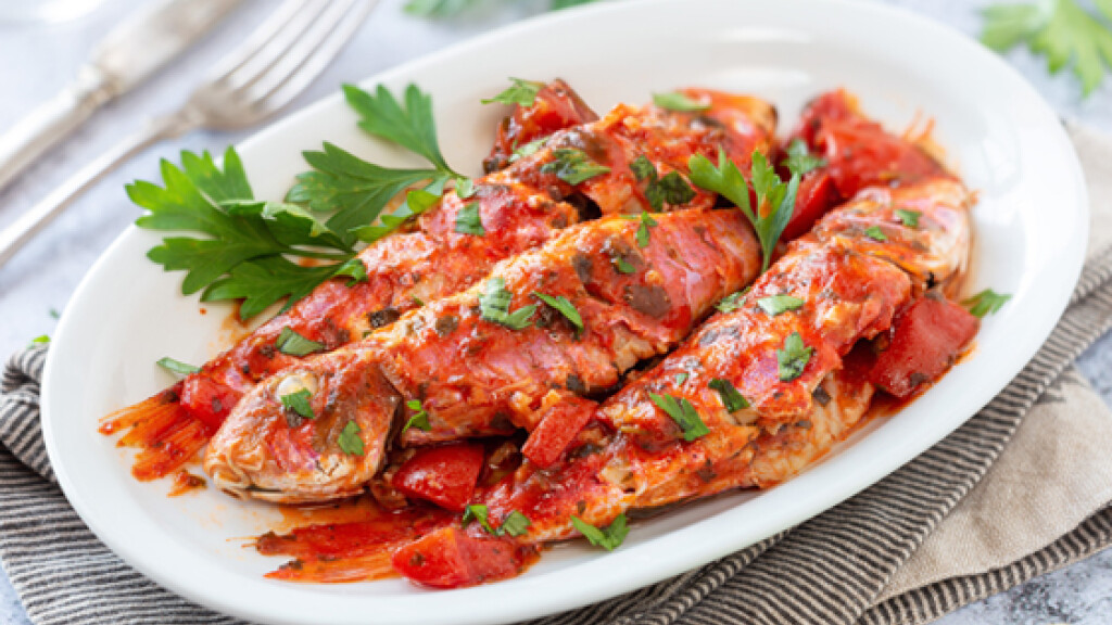 Triglia alla Livornese - triglia-alla-livornese-ricetta-scelte-per-te