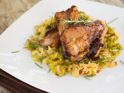 Braciole di maiale con verza - Braciole-di-maiale-con-verza