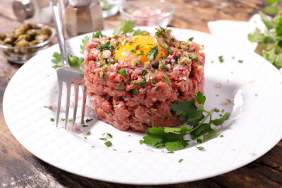 Tartare con uovo e olive verdi - tartare-con-uovo-e-olive-verdi