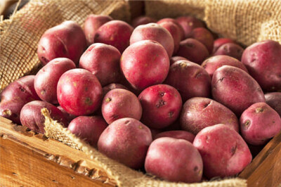 Patata Rossa di Colfiorito IGP - patata-rossa562x375